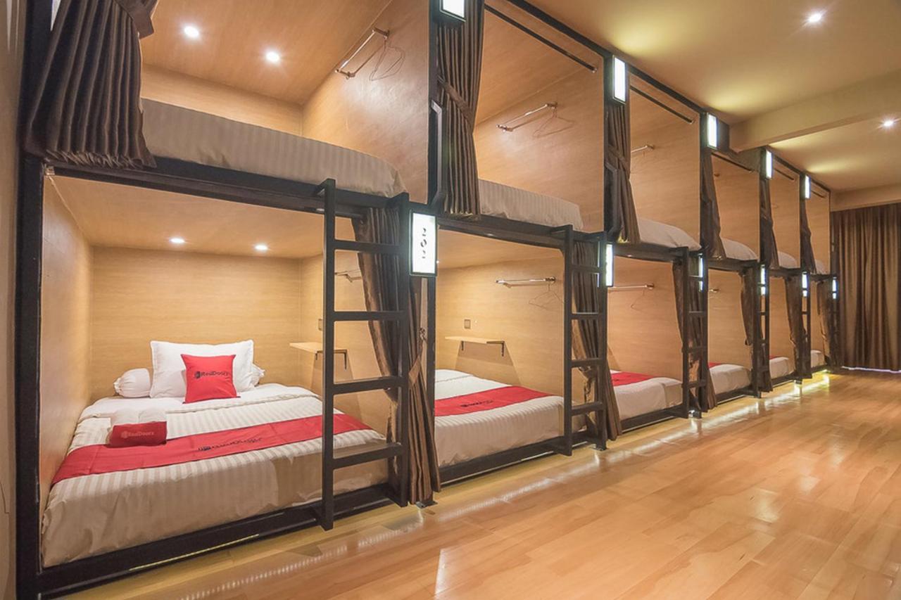 Vk Pods Bandung Hostel Екстериор снимка
