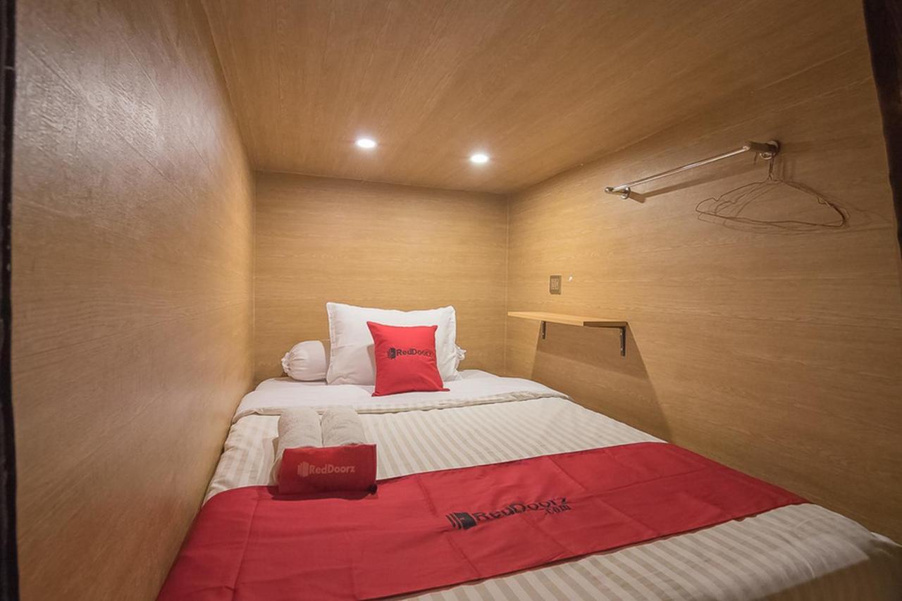 Vk Pods Bandung Hostel Екстериор снимка