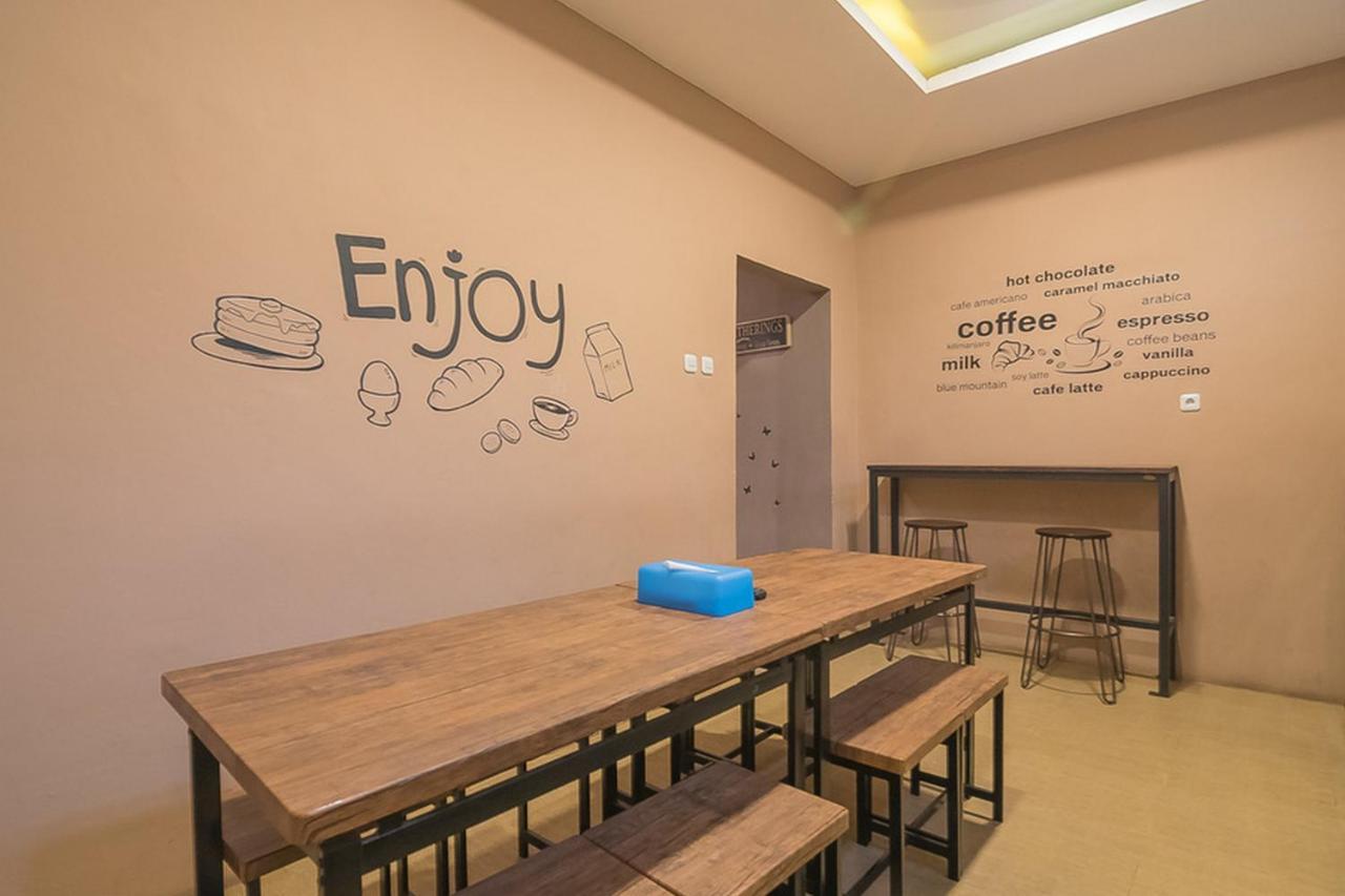 Vk Pods Bandung Hostel Екстериор снимка